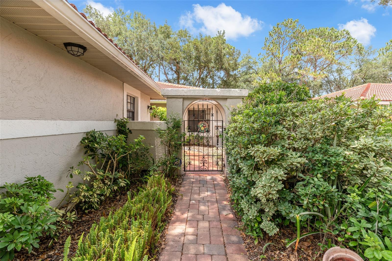 8237 Breeze Cove, Orlando, FL 32819