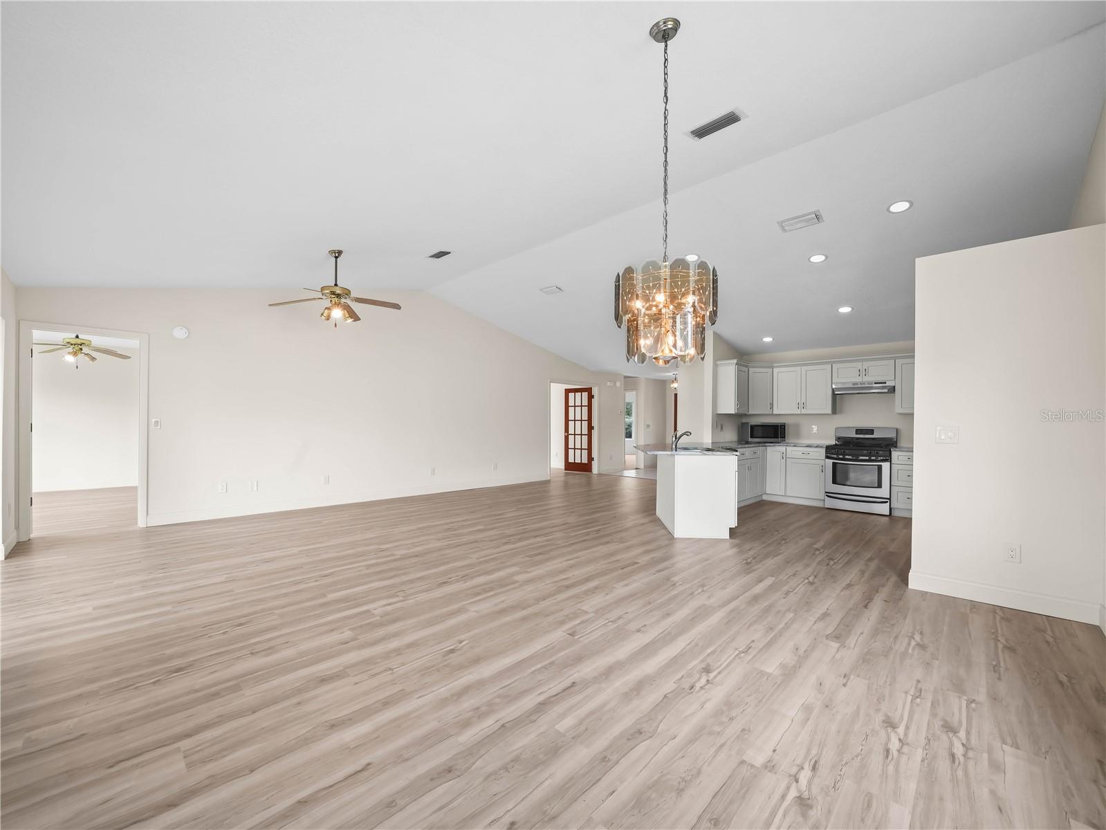 6341 Silver Lakes, Lakeland, FL 33810