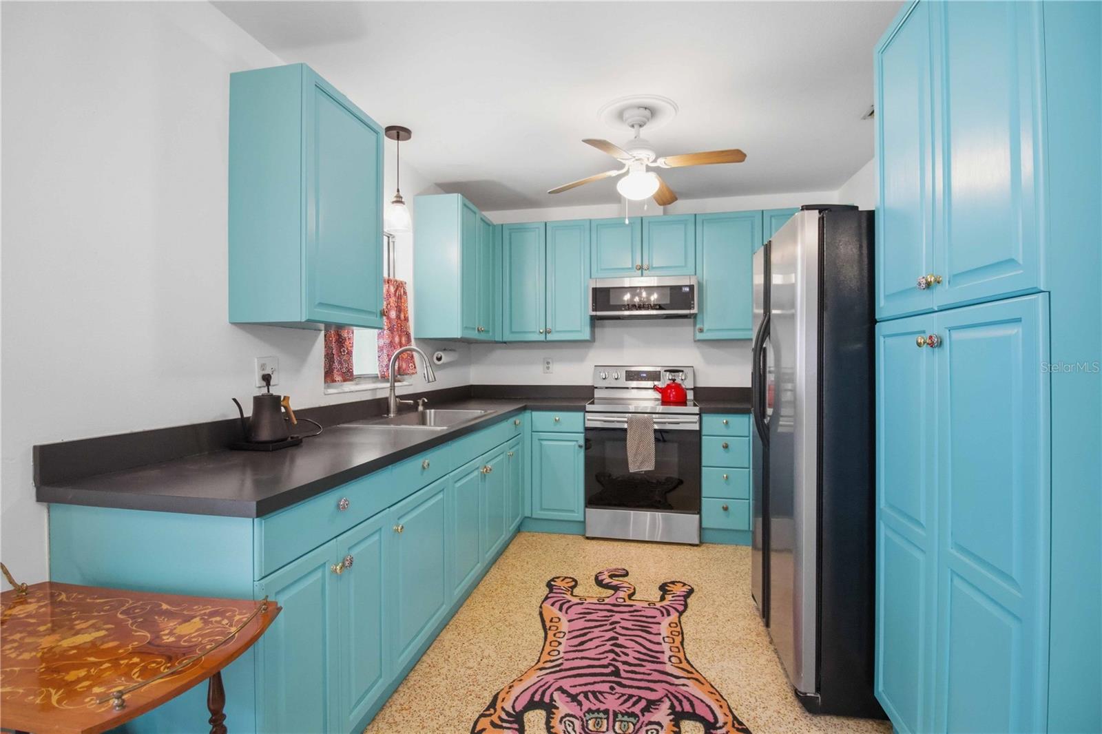 330 Crosby, Sarasota, FL 34237