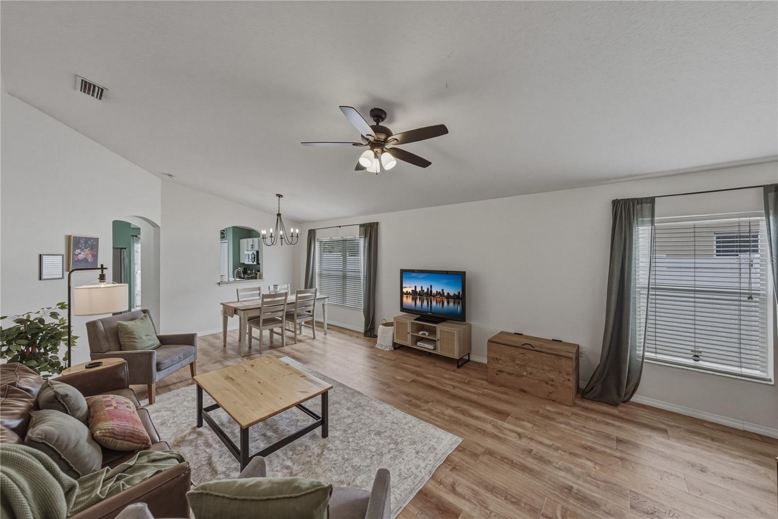 8160 Canterbury Lake, Tampa, FL 33619