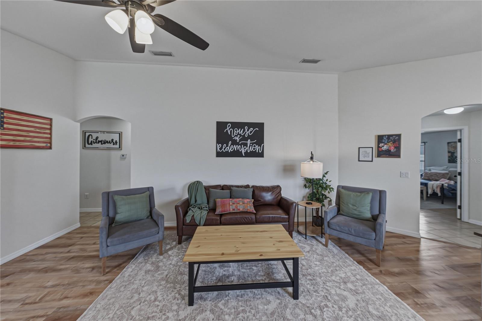 8160 Canterbury Lake, Tampa, FL 33619