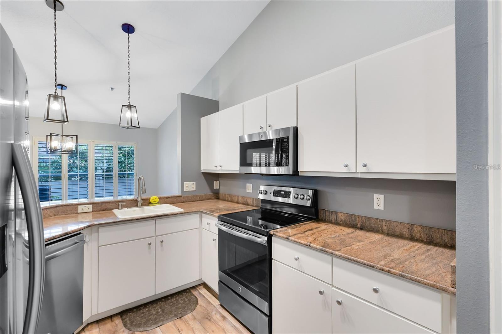 550 Via del Oro Unit 102, Altamonte Springs, FL 32714