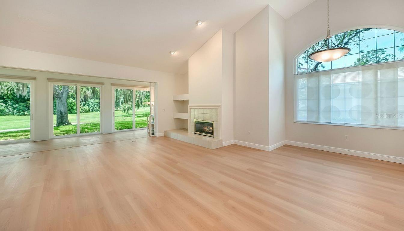 4004 Penshurst, Sarasota, FL 34235
