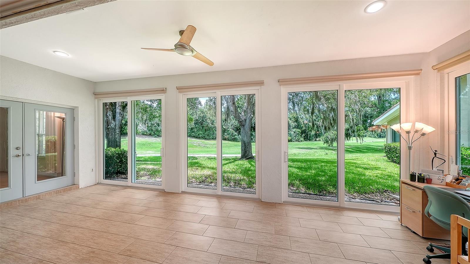 4004 Penshurst, Sarasota, FL 34235