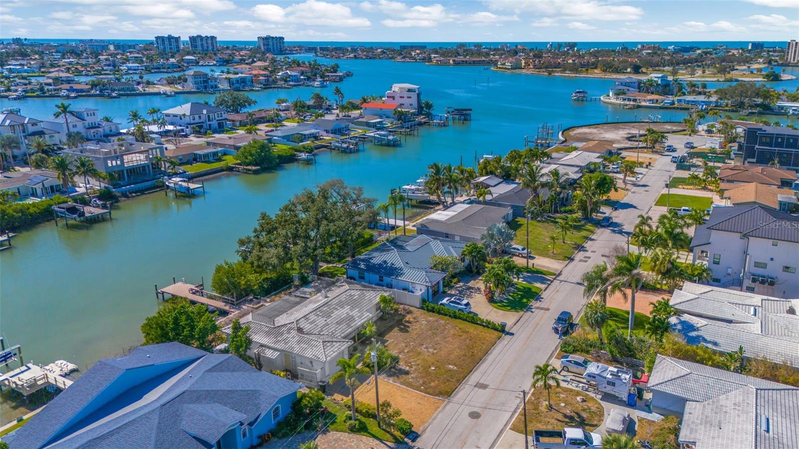 7932 2nd, St Petersburg, FL 33707