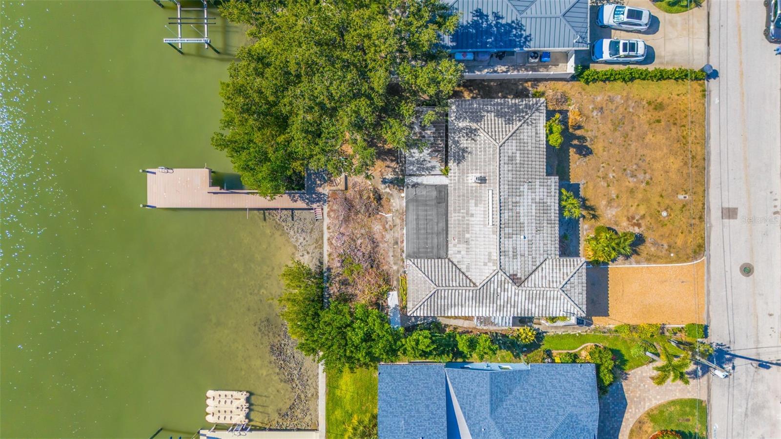 7932 2nd, St Petersburg, FL 33707