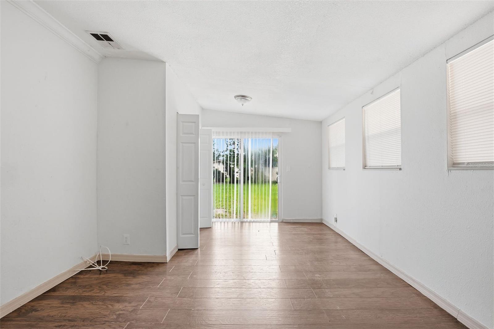 1510 Navajo, Tampa, FL 33612