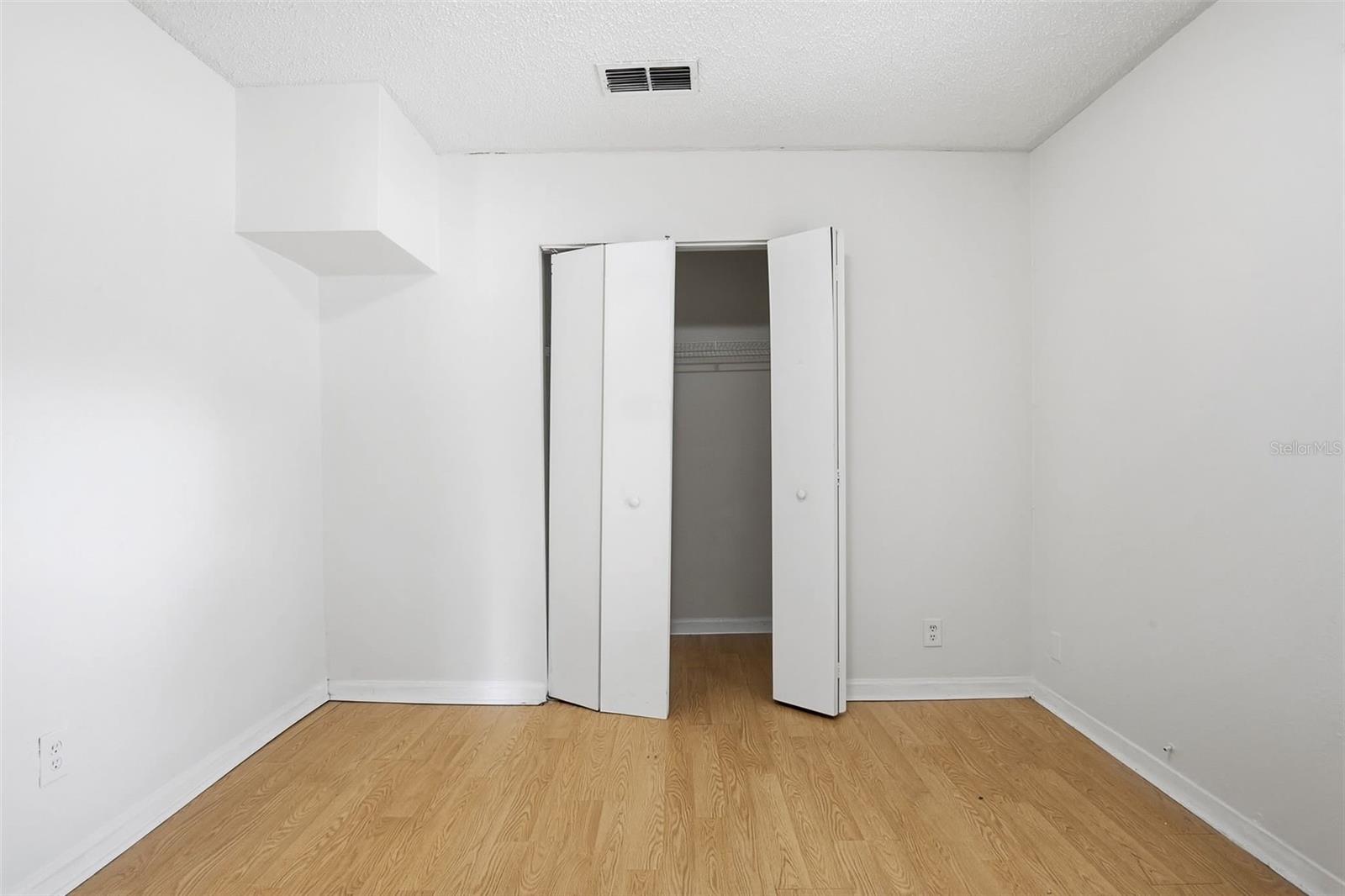 1510 Navajo, Tampa, FL 33612