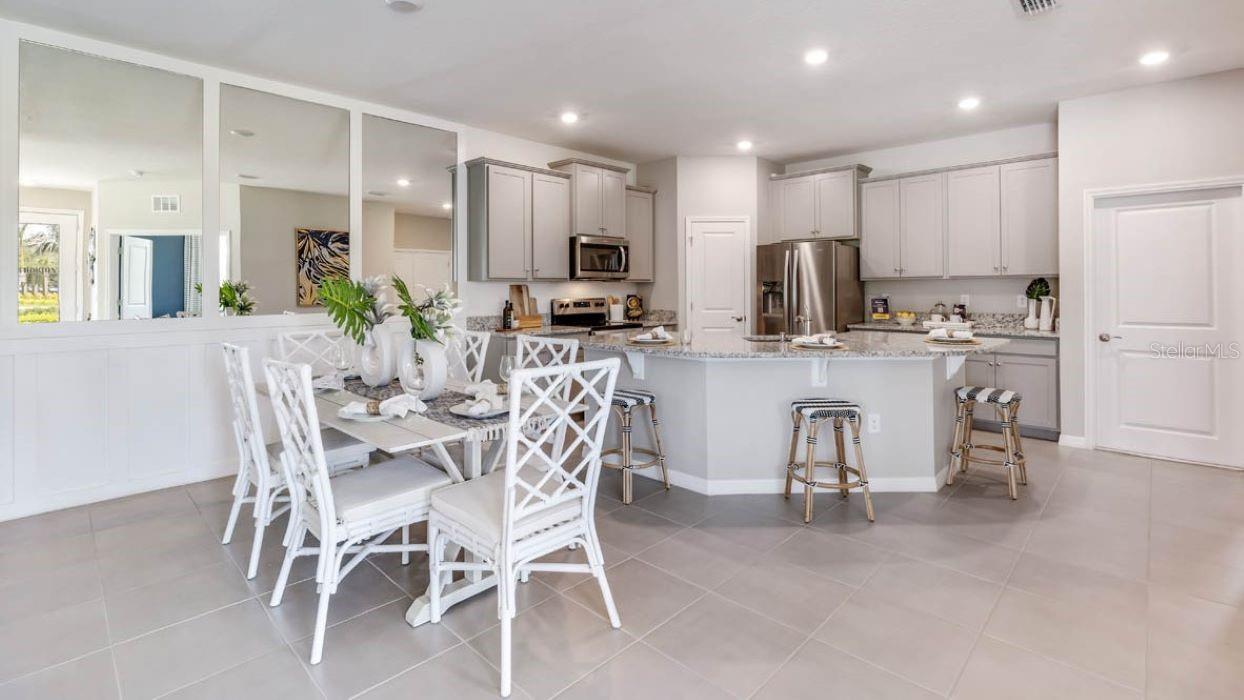 6245 Parmeron, Sarasota, FL 34231