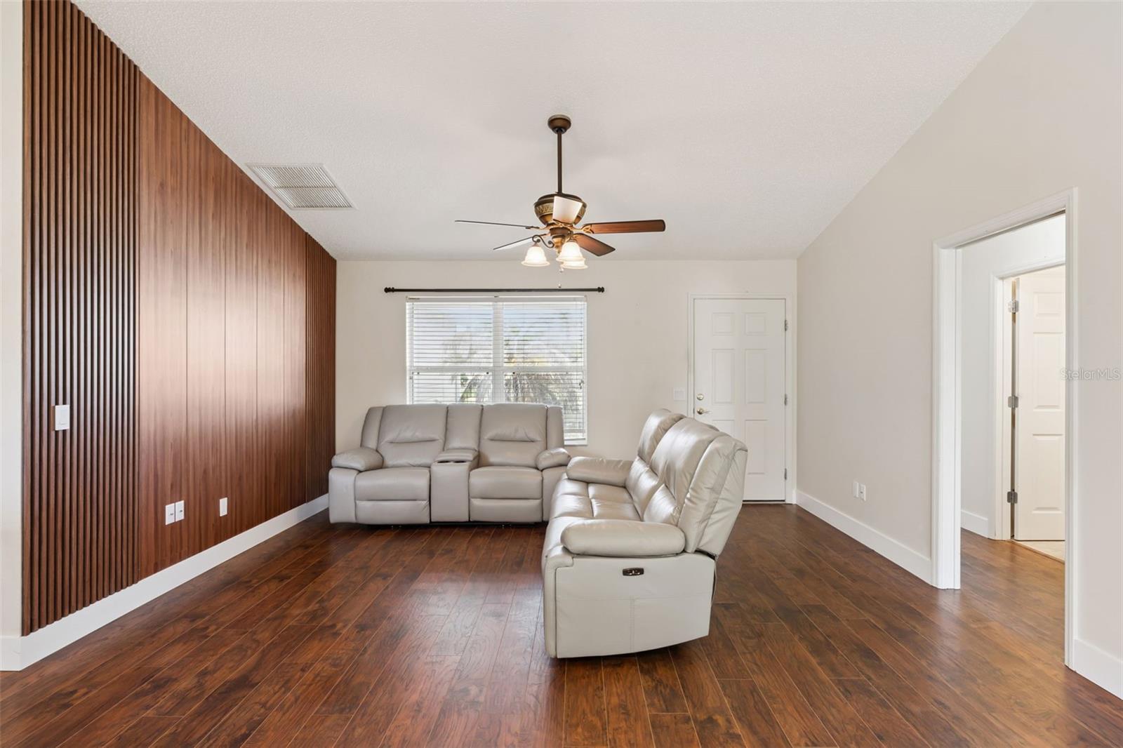 1575 Hollyberry, The Villages, FL 32162