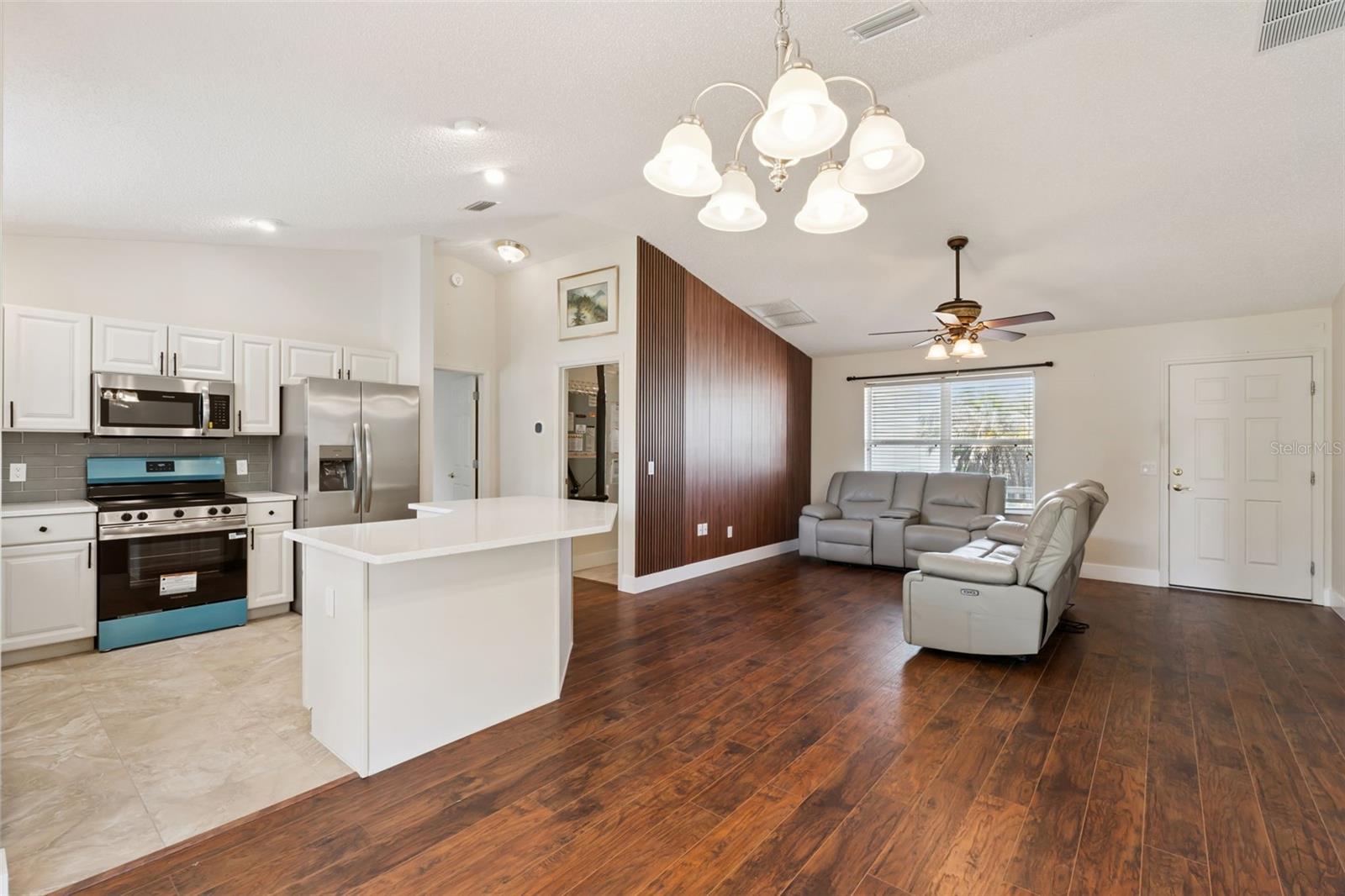 1575 Hollyberry, The Villages, FL 32162