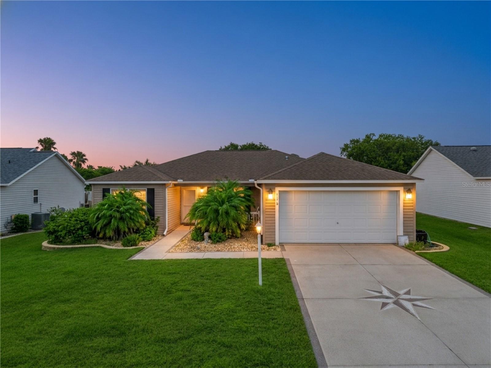 1575 Hollyberry, The Villages, FL 32162