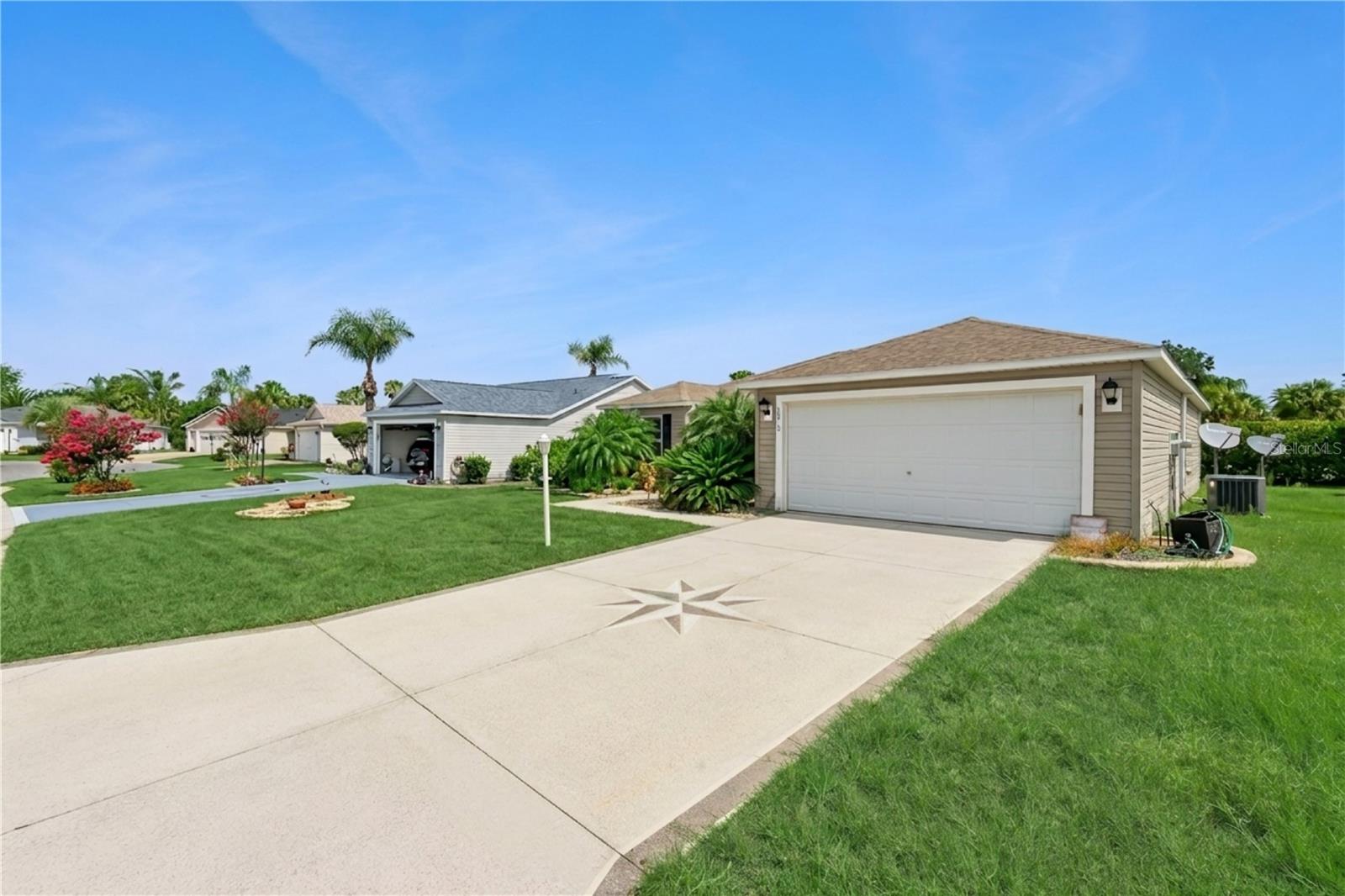 1575 Hollyberry, The Villages, FL 32162