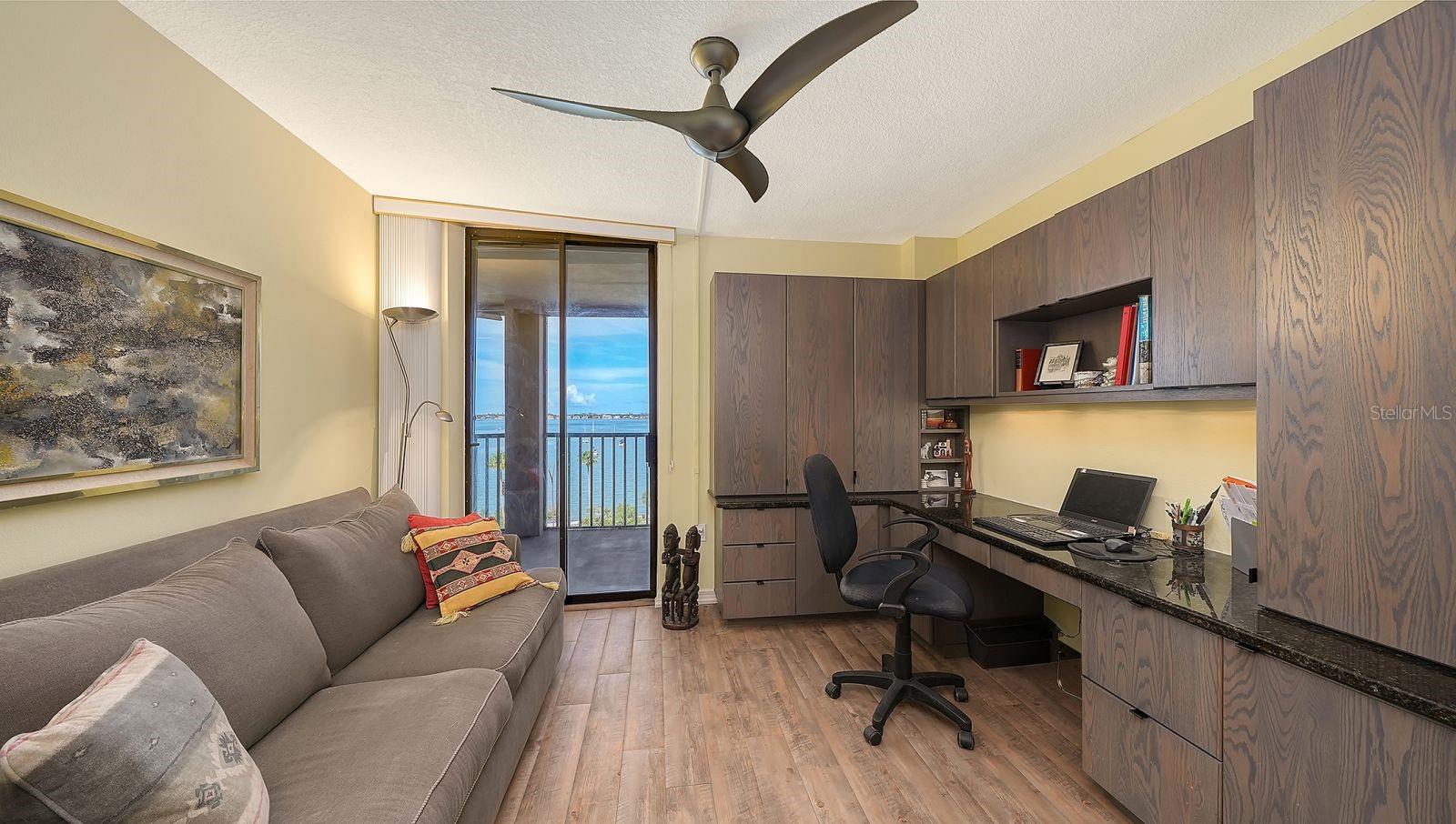 707 Gulfstream Unit 705, Sarasota, FL 34236