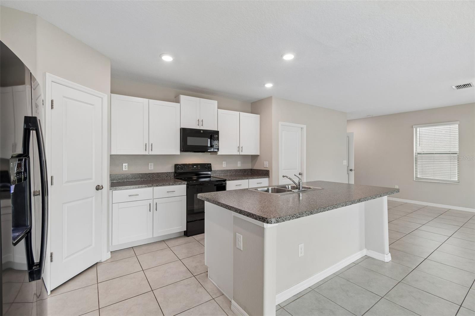 3715 Daisy Bloom, Tampa, FL 33619