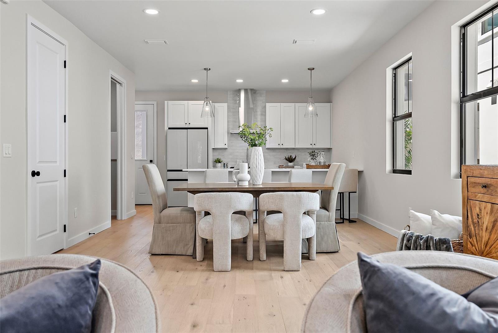 423 11th, St Petersburg, FL 33701