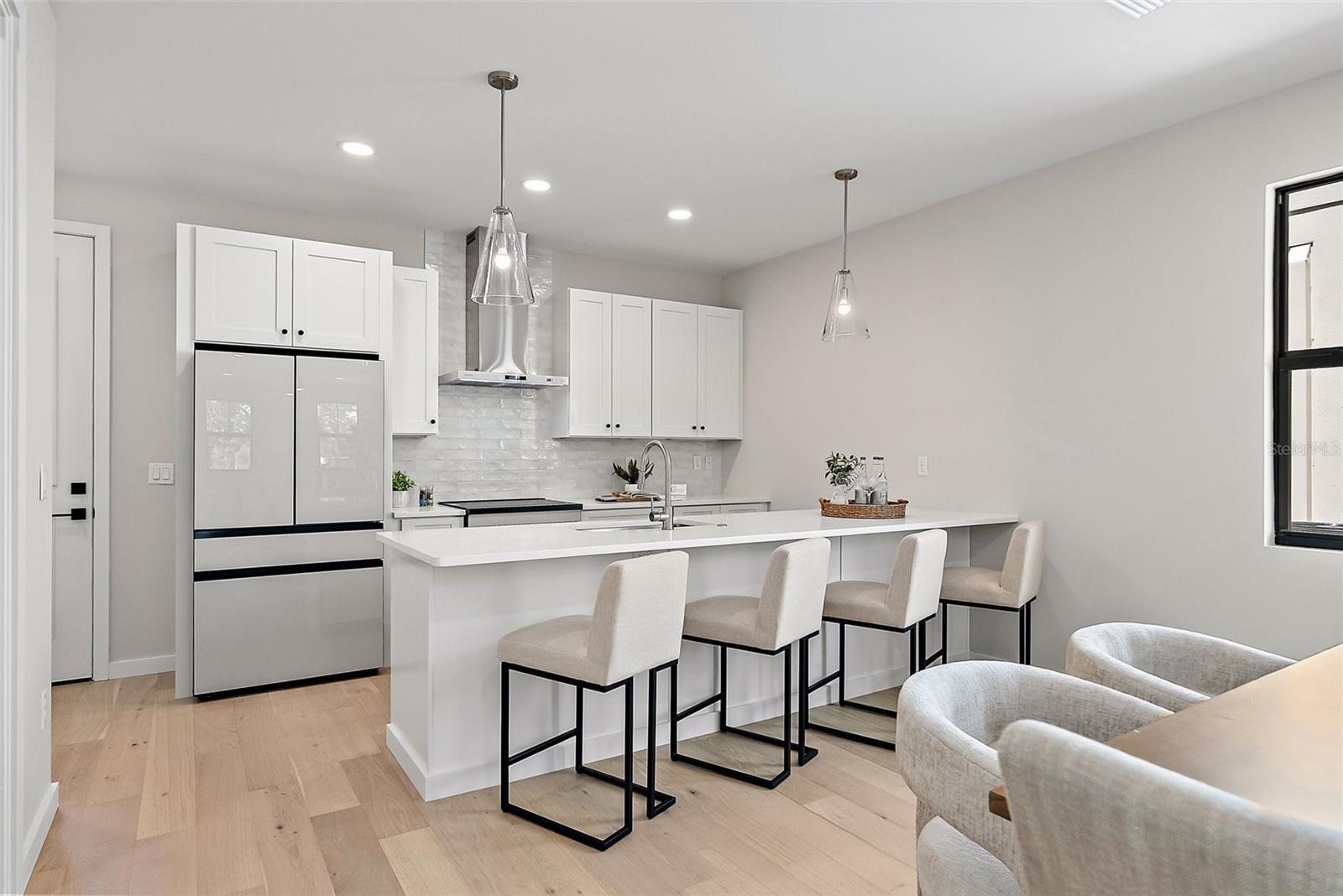 423 11th, St Petersburg, FL 33701