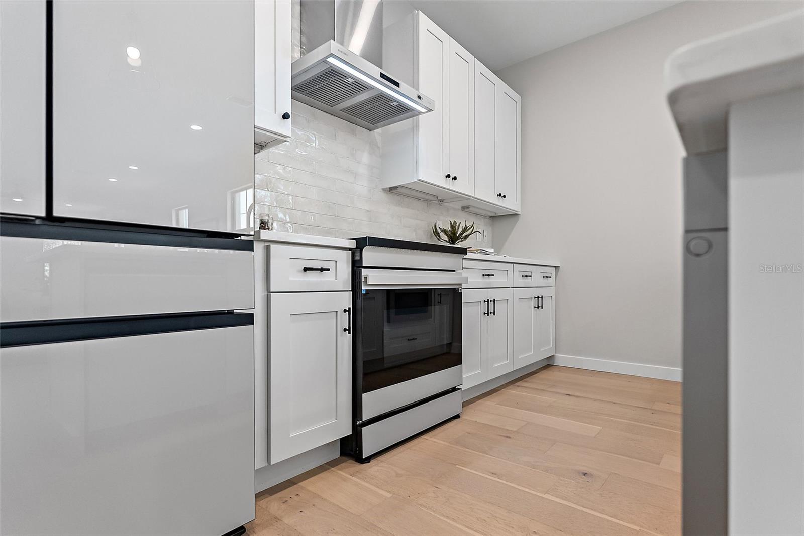 423 11th, St Petersburg, FL 33701