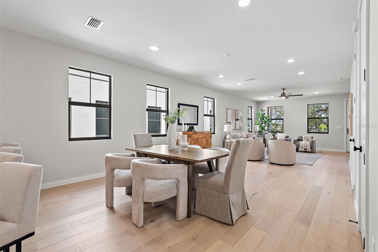 423 11th, St Petersburg, FL 33701