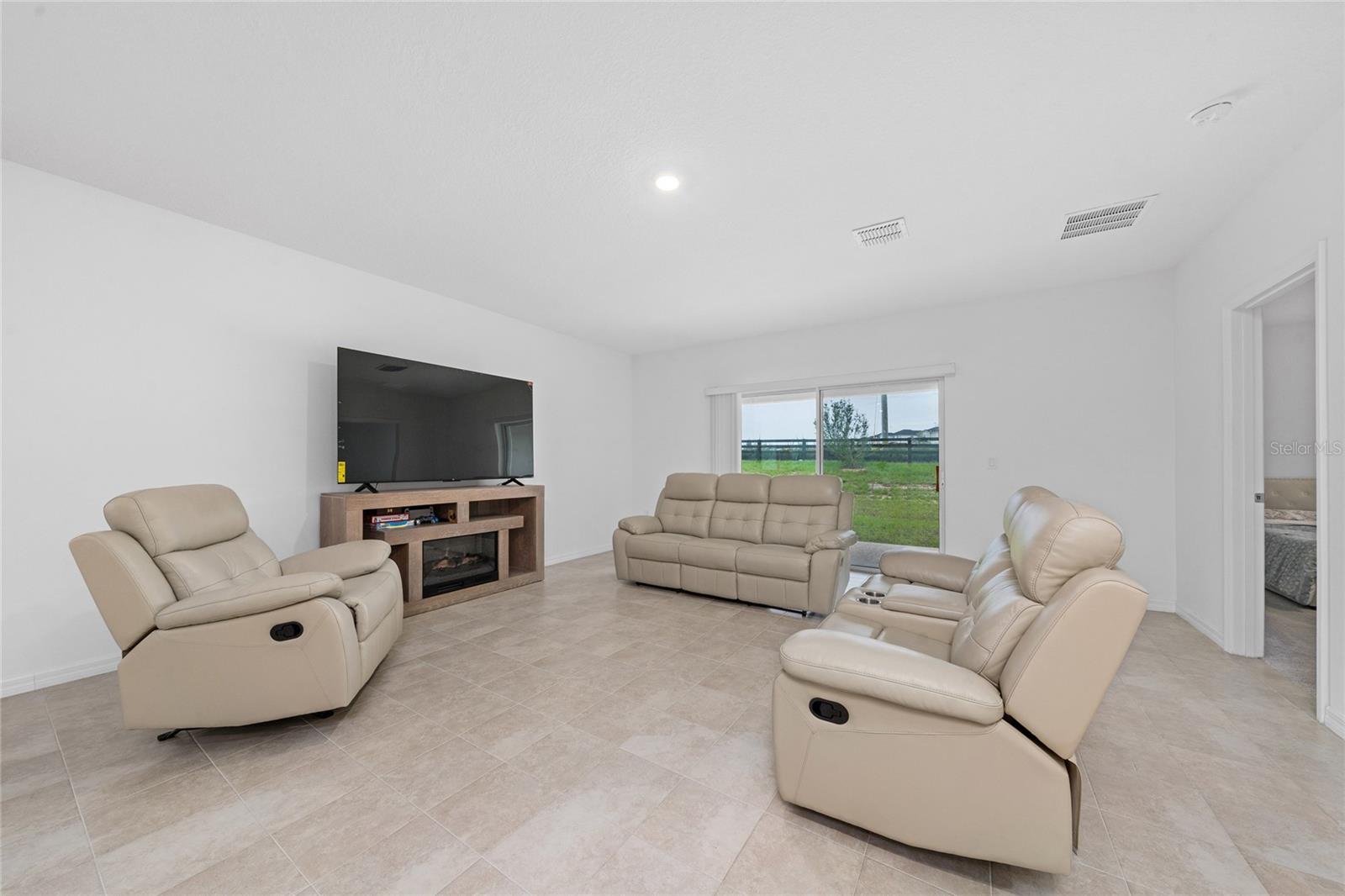 7396 Capstone, Groveland, FL 34736