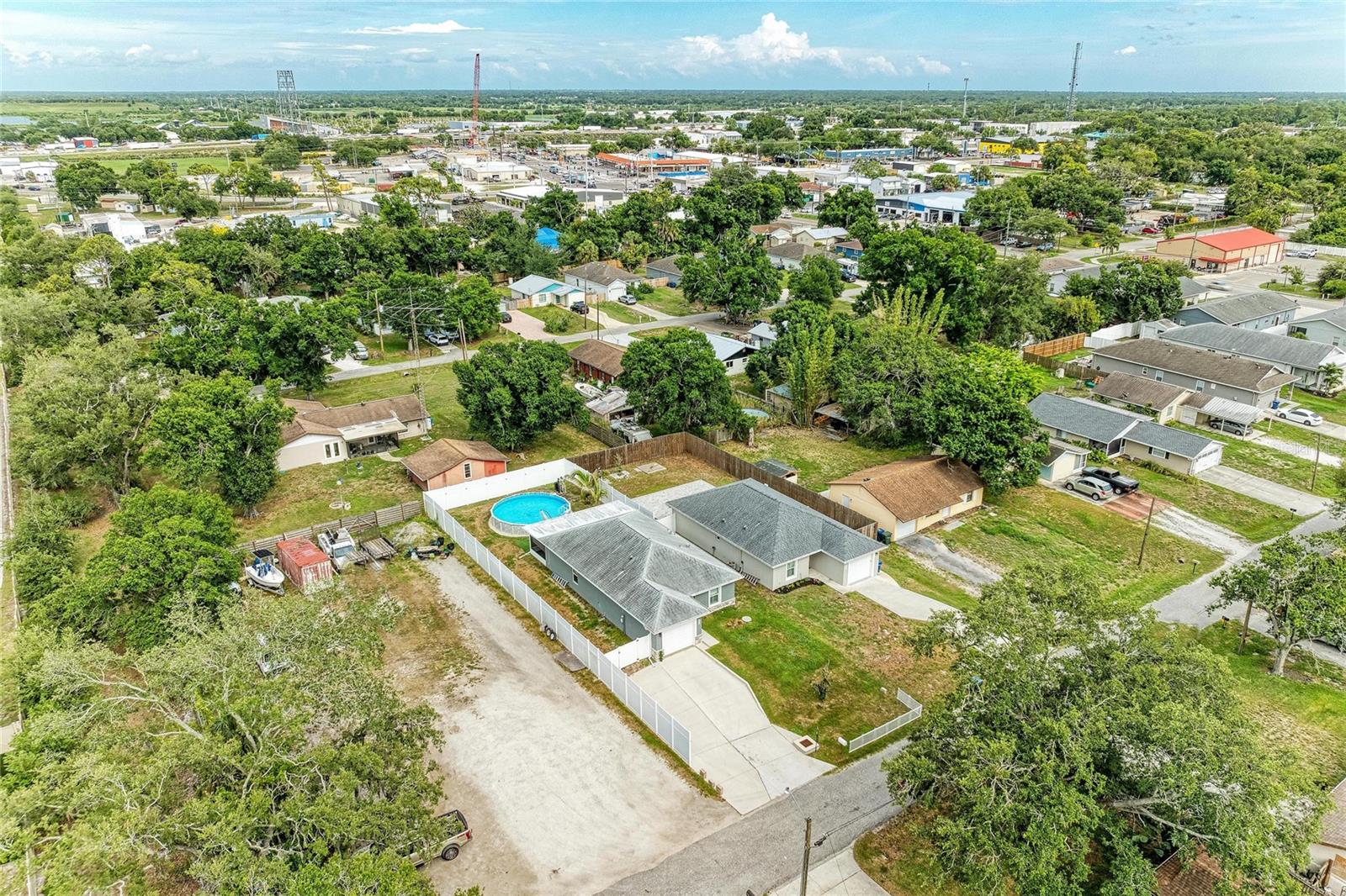 823 Bacon, Sarasota, FL 34232