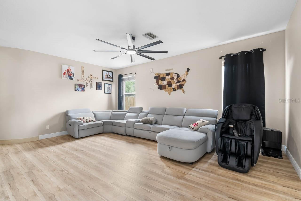 9839 Laurel Ledge, Riverview, FL 33569