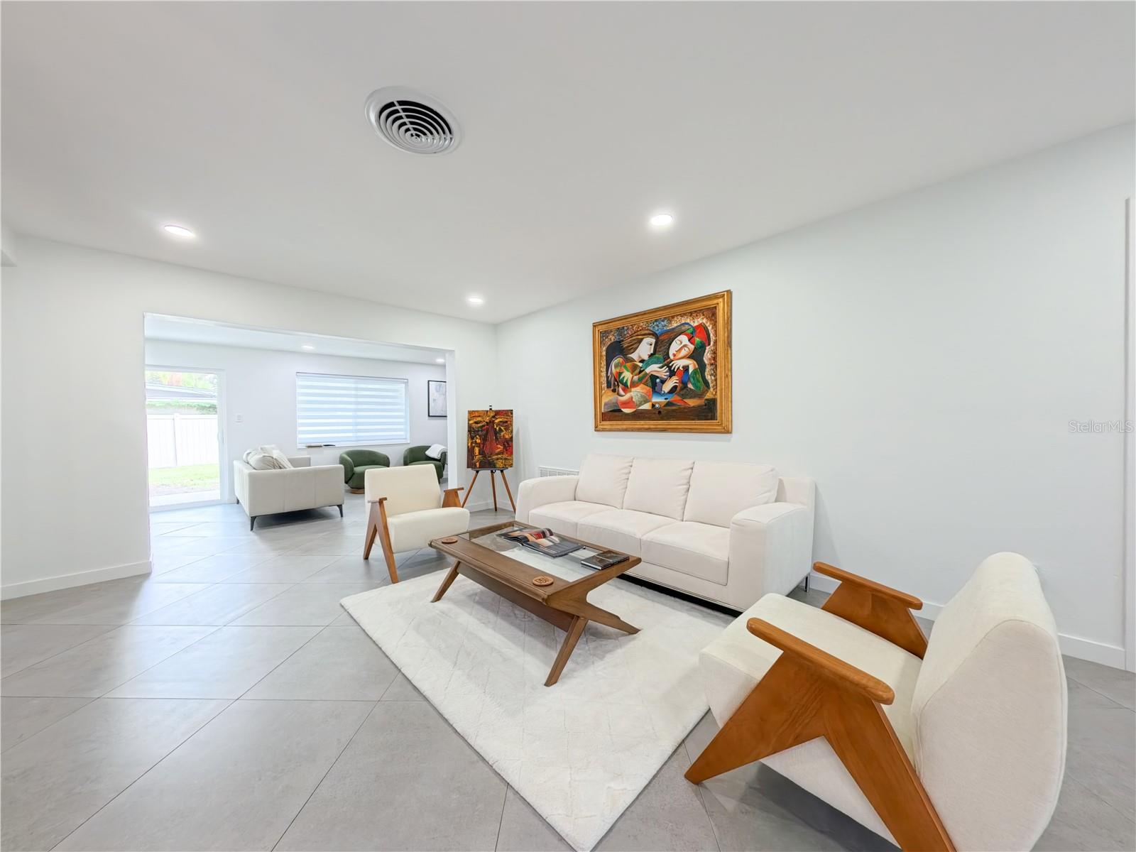1446 Admiral Woodson, Clearwater, FL 33755