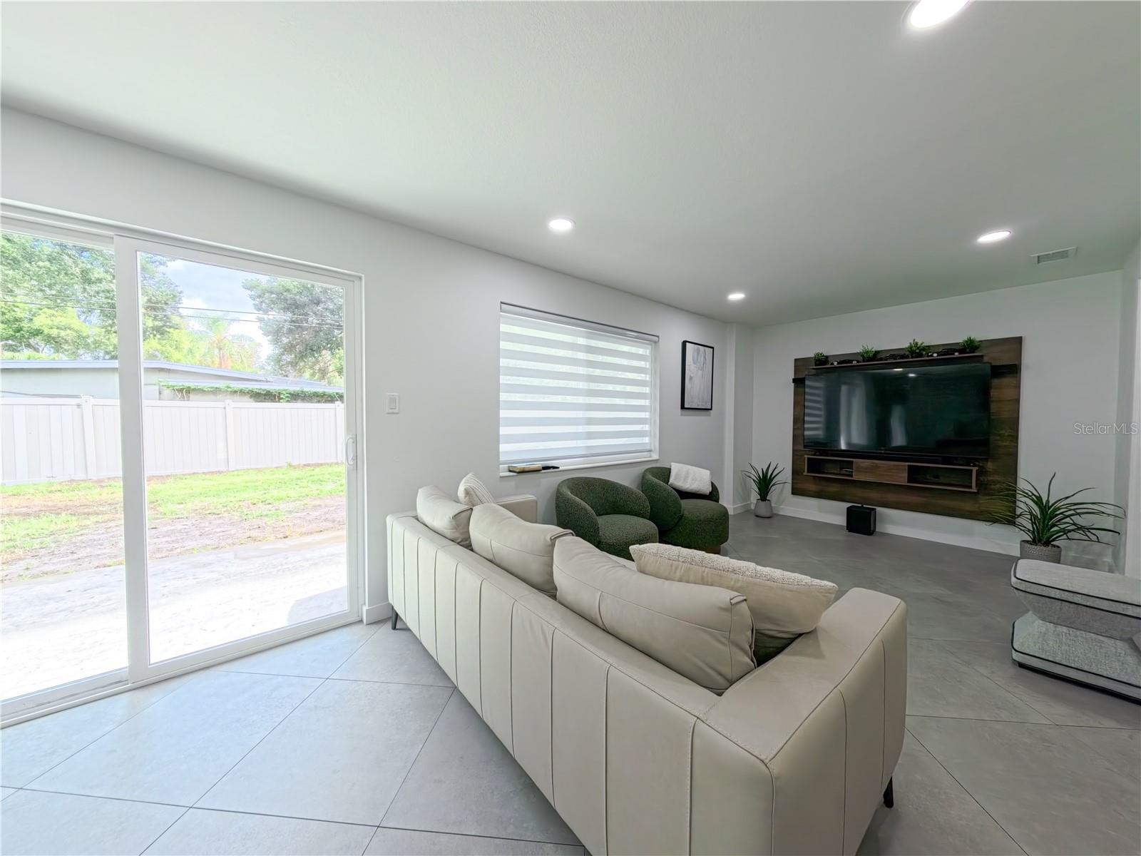 1446 Admiral Woodson, Clearwater, FL 33755