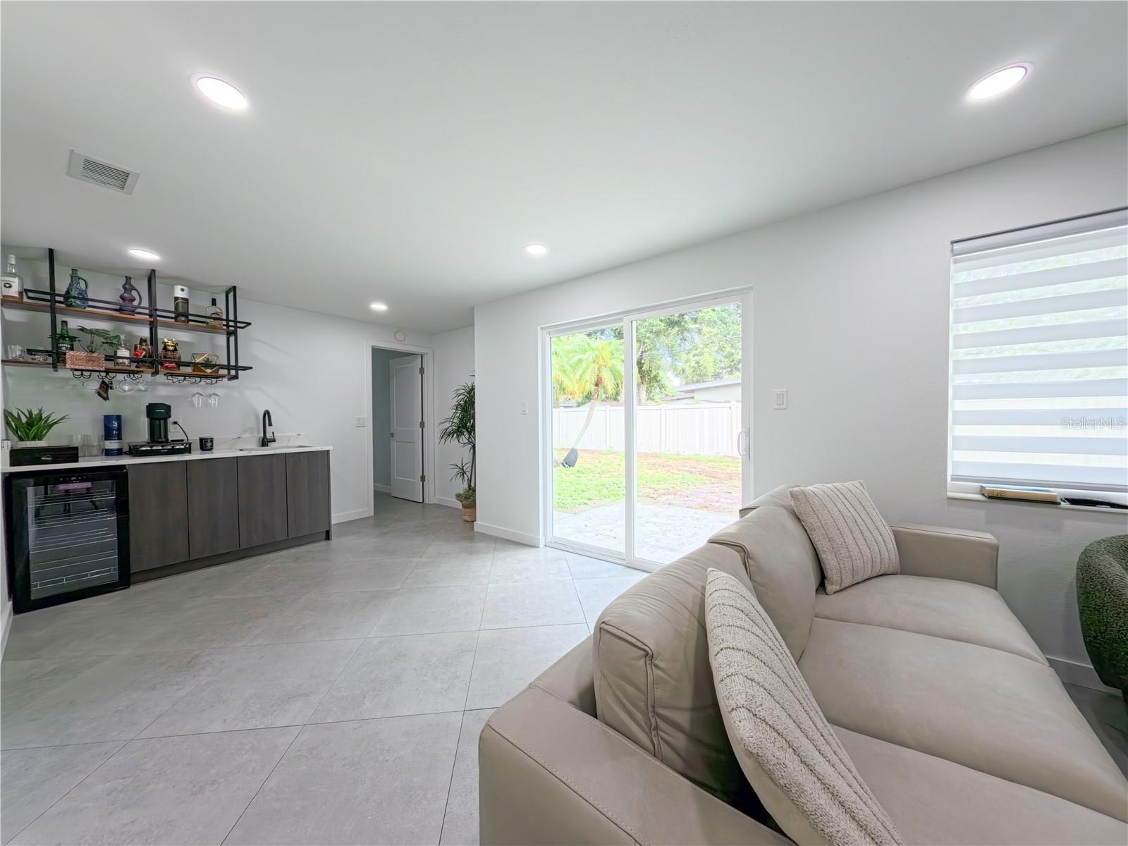 1446 Admiral Woodson, Clearwater, FL 33755