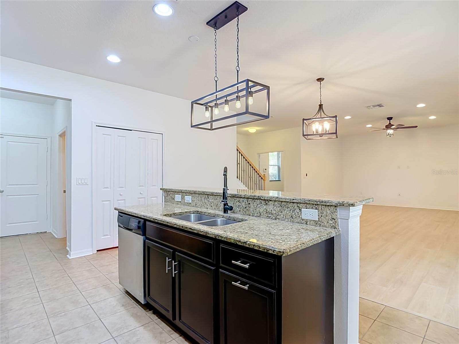 1113 Canyon Oaks, Brandon, FL 33510