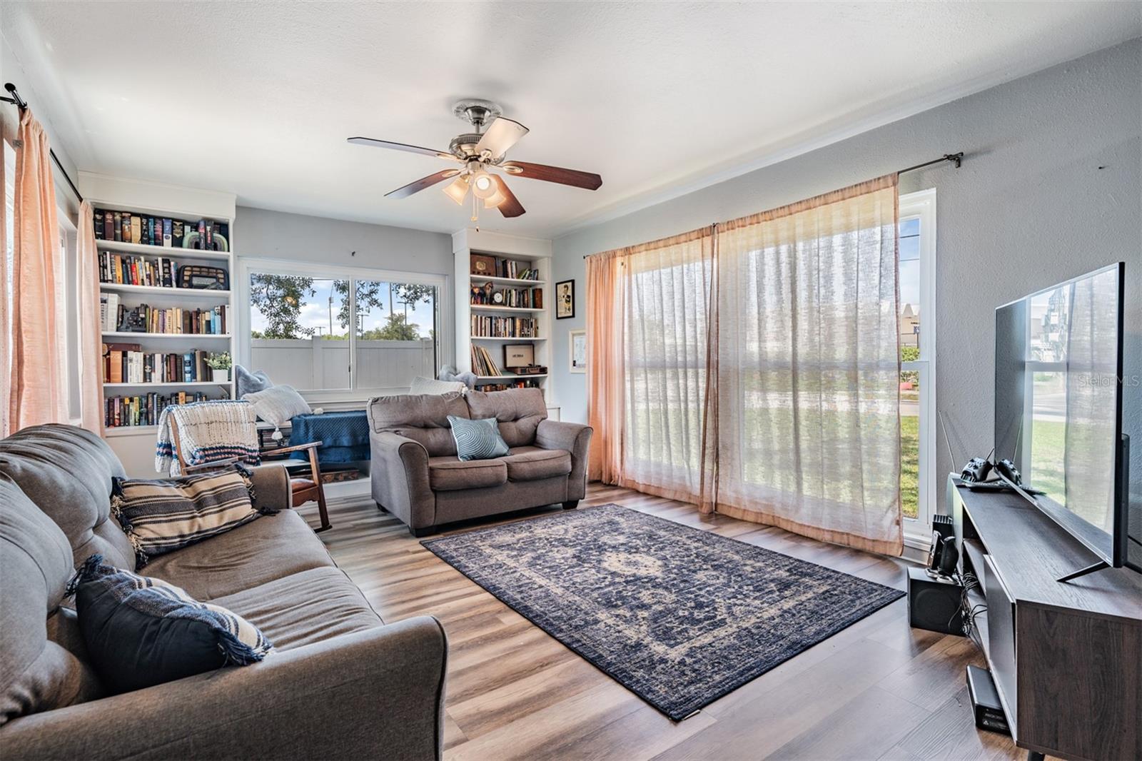 4601 Emerald, Tampa, FL 33614