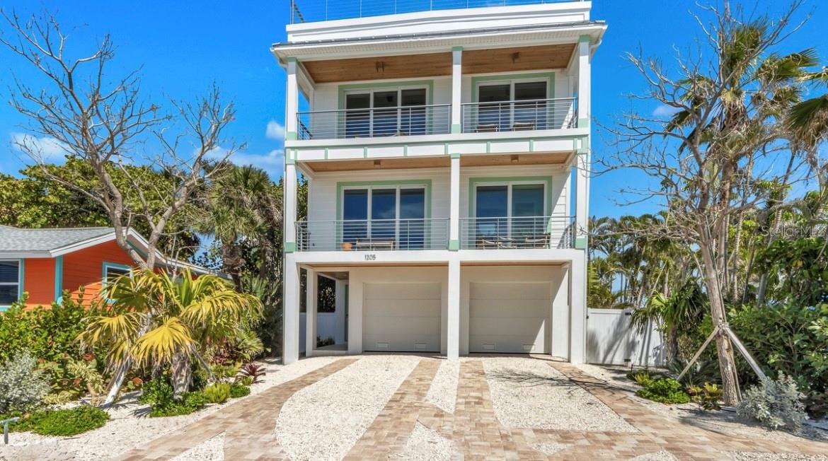 106 11th, Bradenton Beach, FL 34217