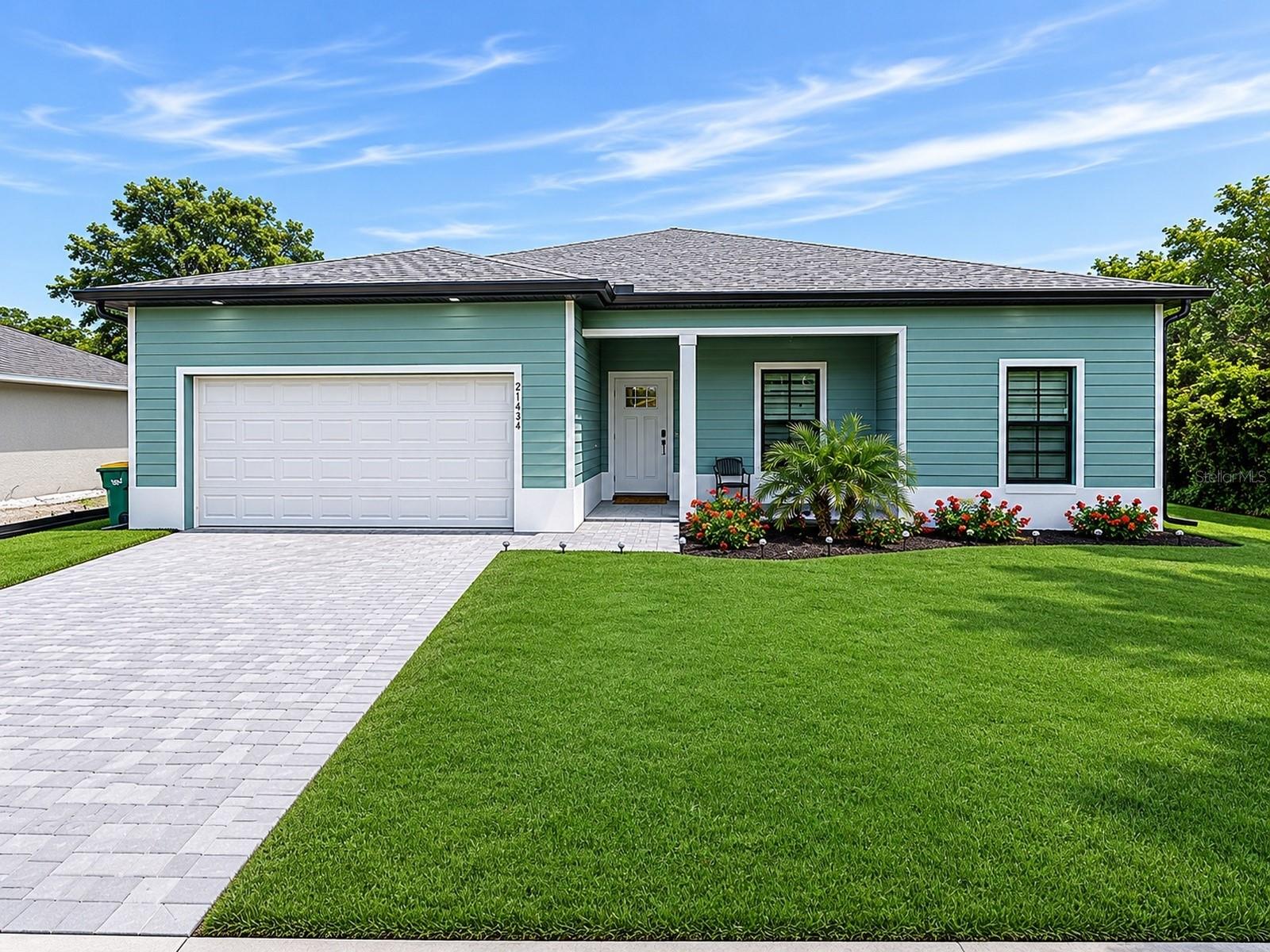 21434 Dekals, Port Charlotte, FL 33952