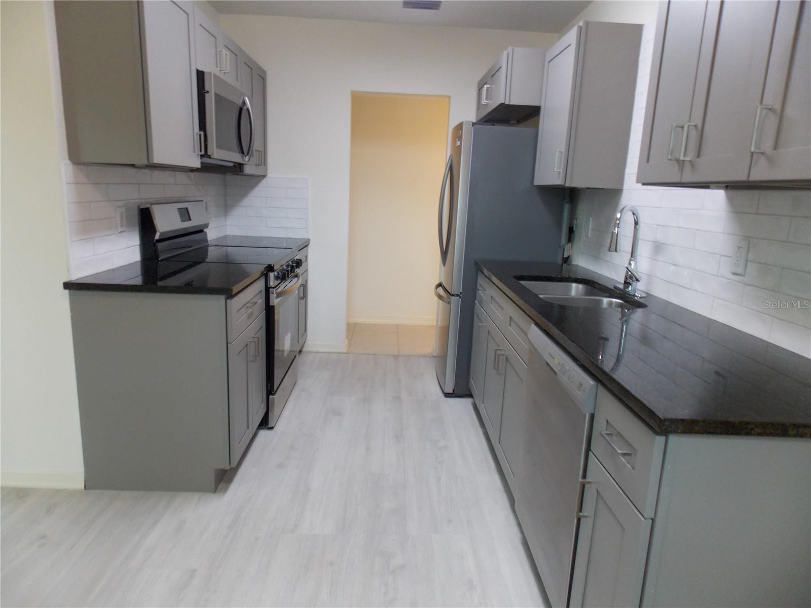 1669 35th, Sarasota, FL 34234