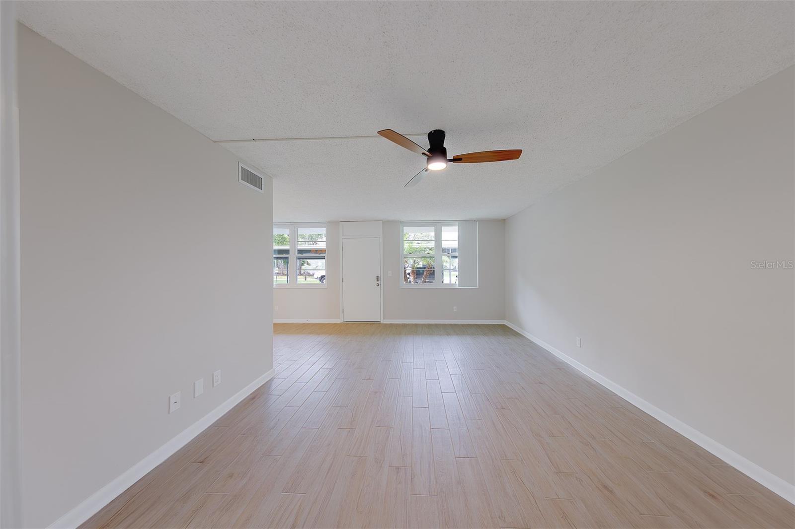 4715 Bay Unit 132, St Petersburg, FL 33703