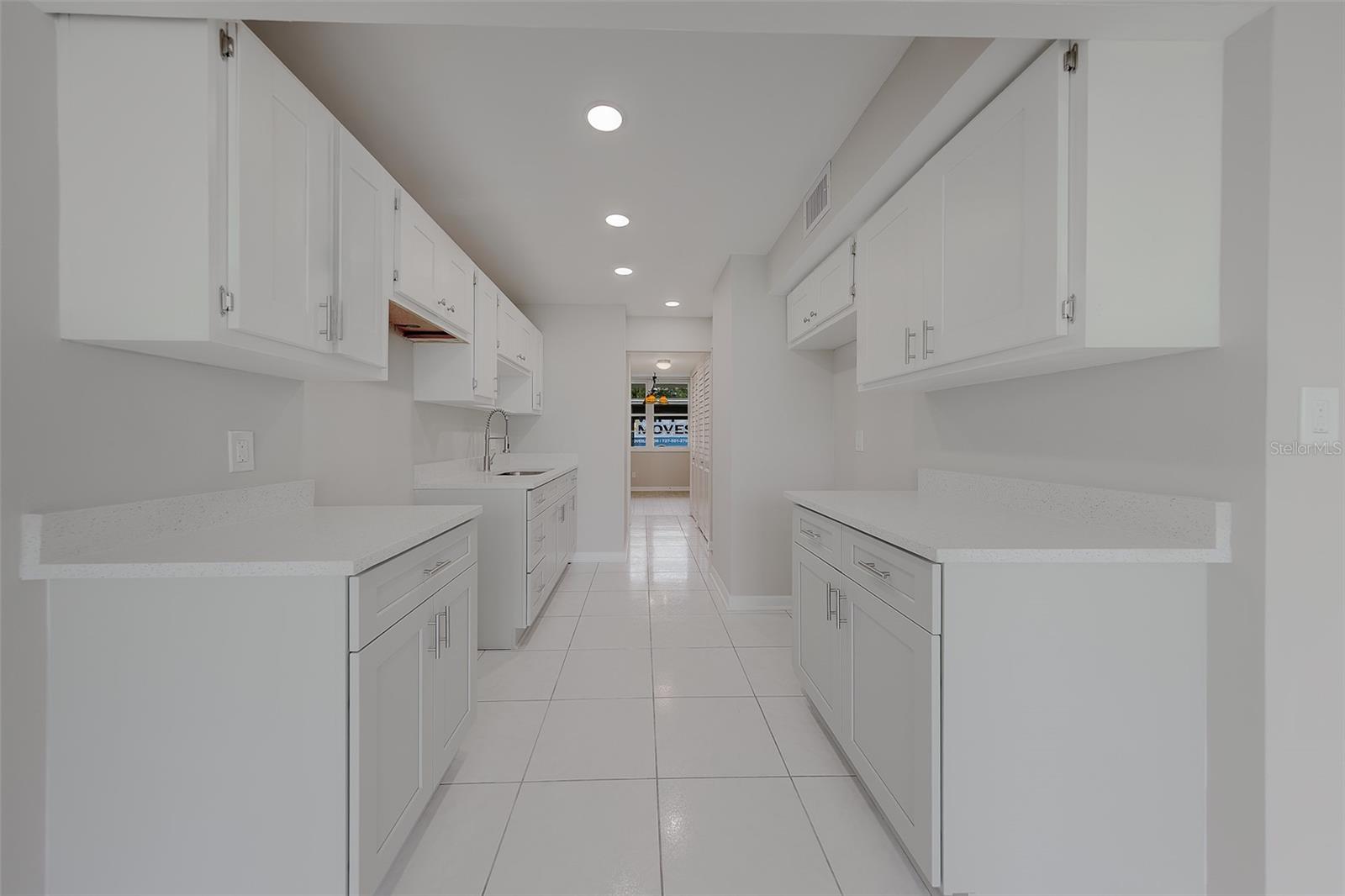 4715 Bay Unit 132, St Petersburg, FL 33703