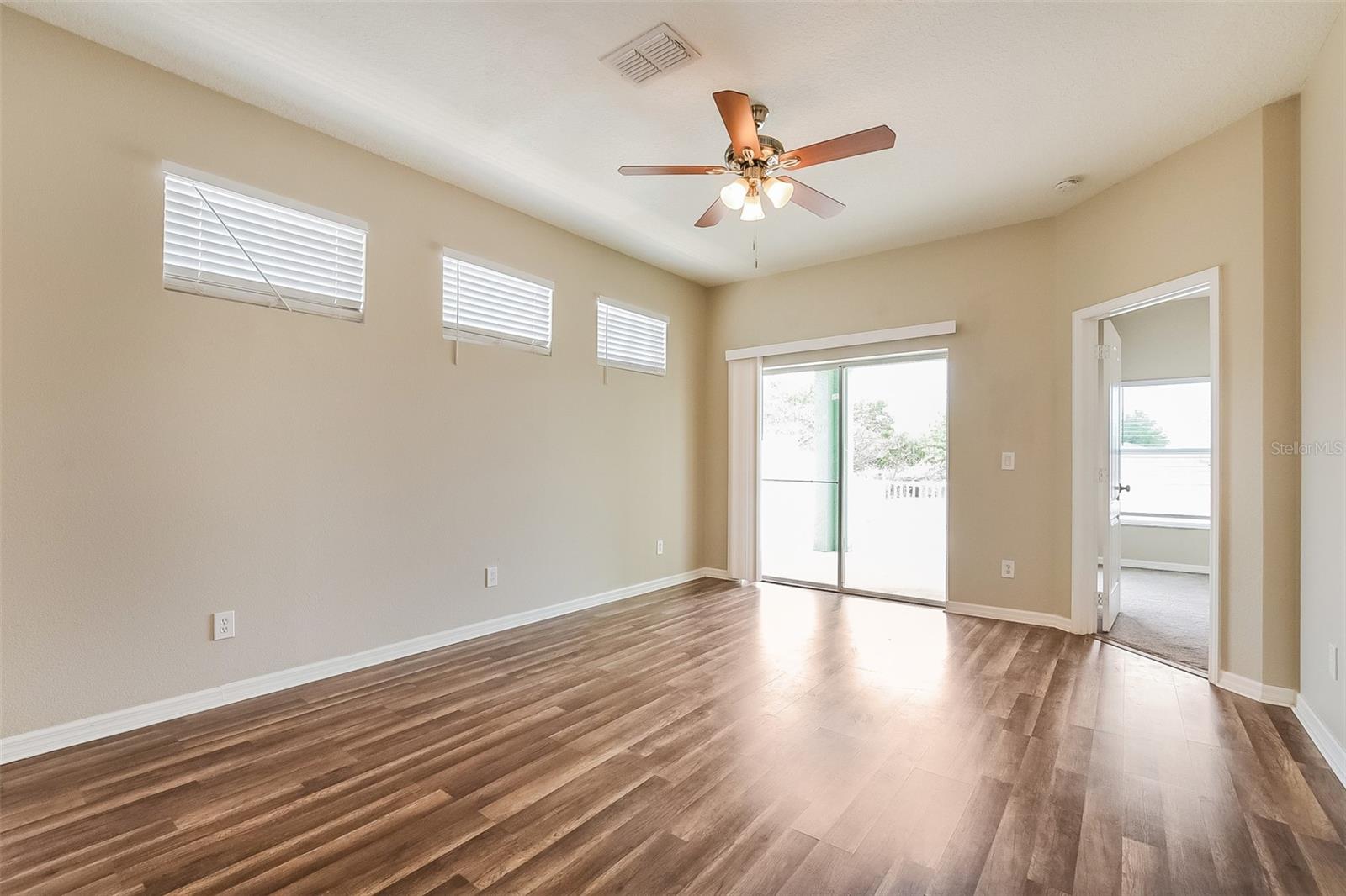1221 Longville, Tavares, FL 32778
