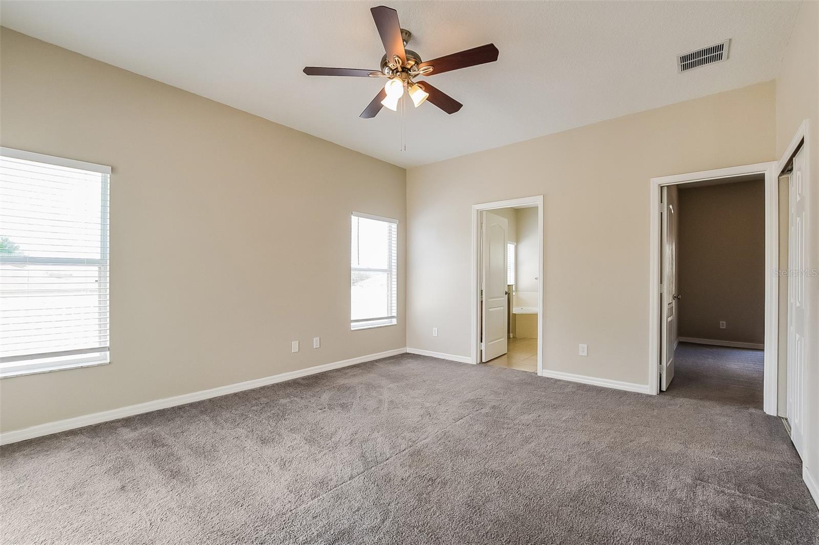 1221 Longville, Tavares, FL 32778
