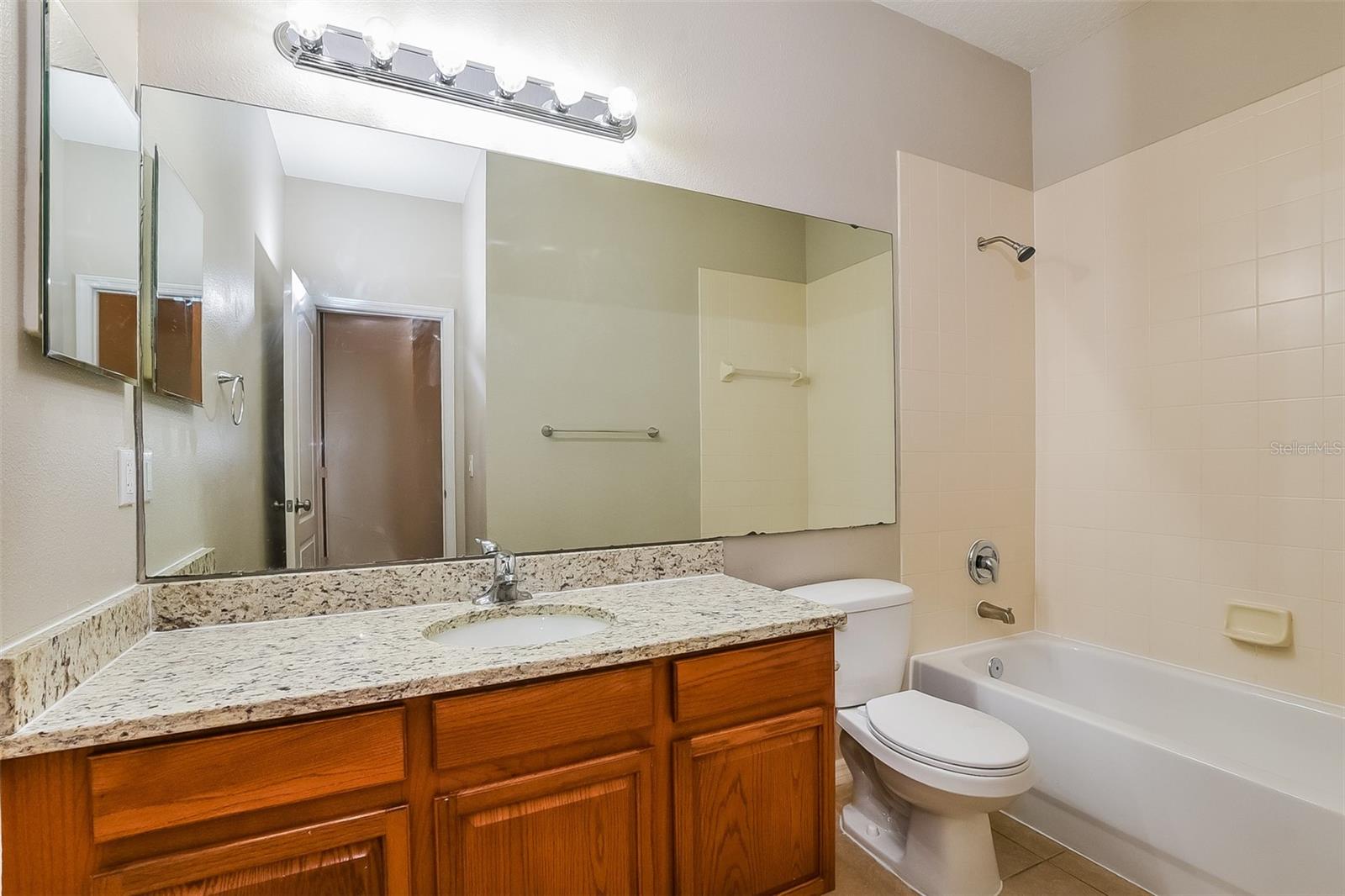 1221 Longville, Tavares, FL 32778