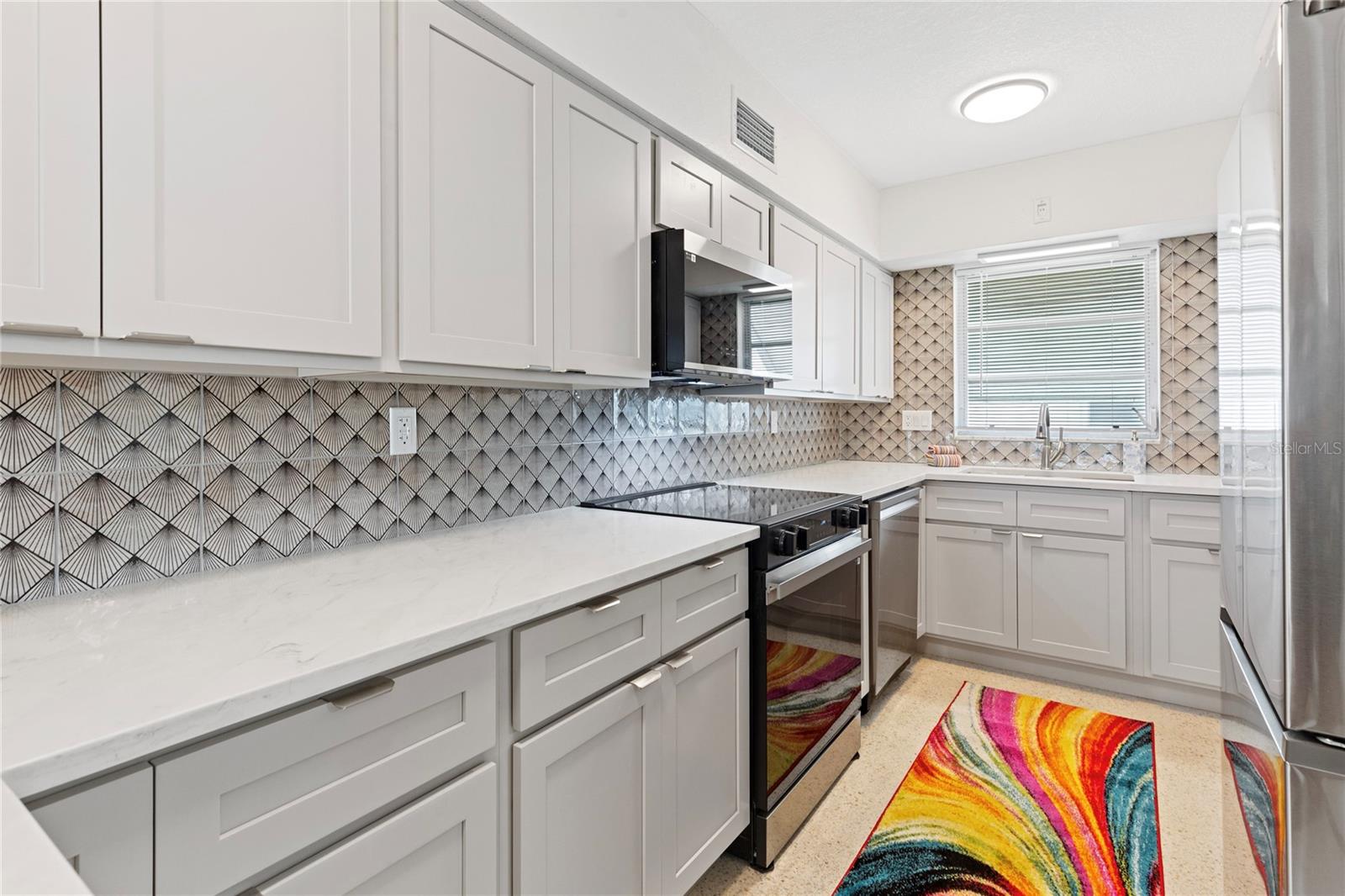 250 Rosery Unit 280, Largo, FL 33770