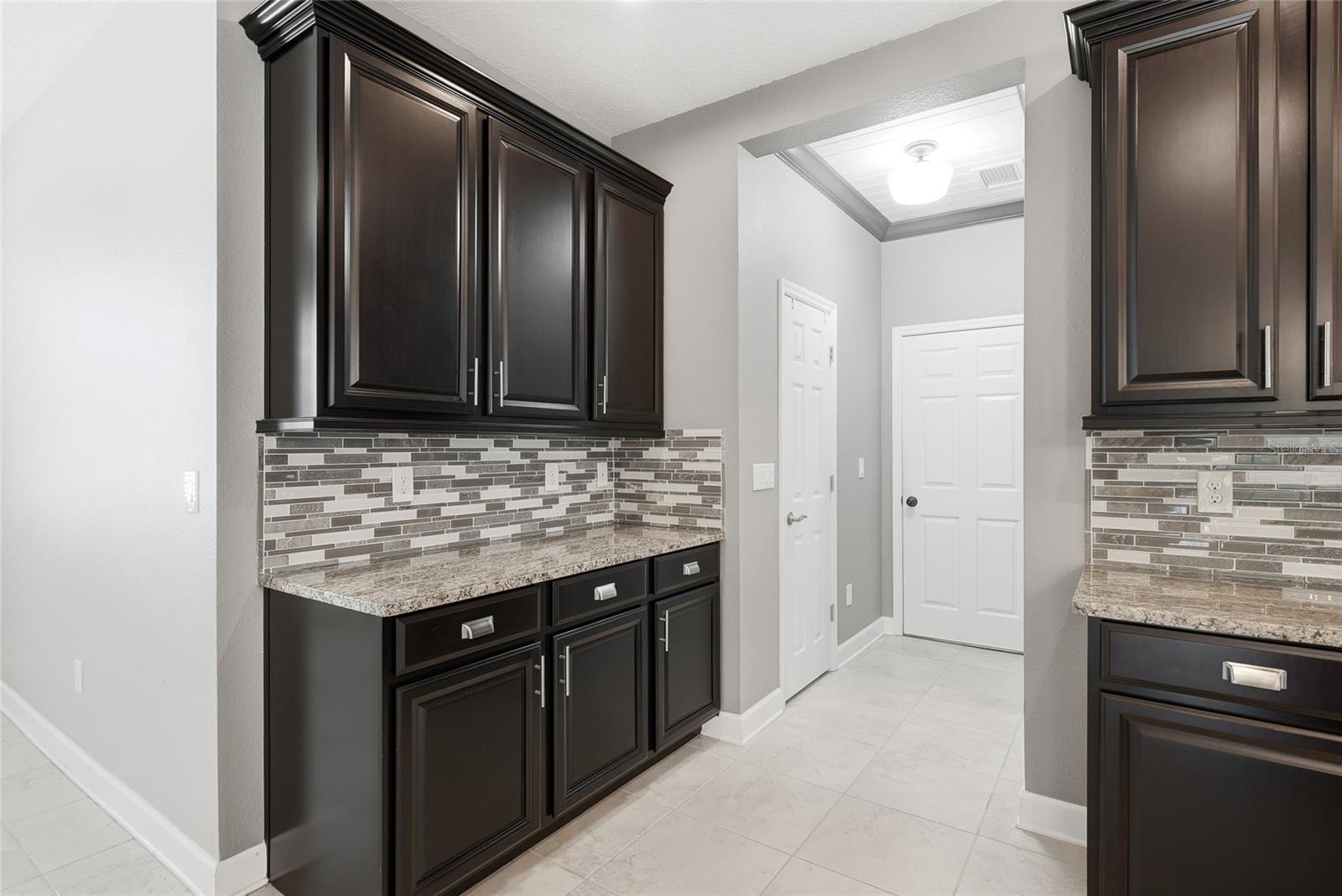 924 Buttercup, Bradenton, FL 34212