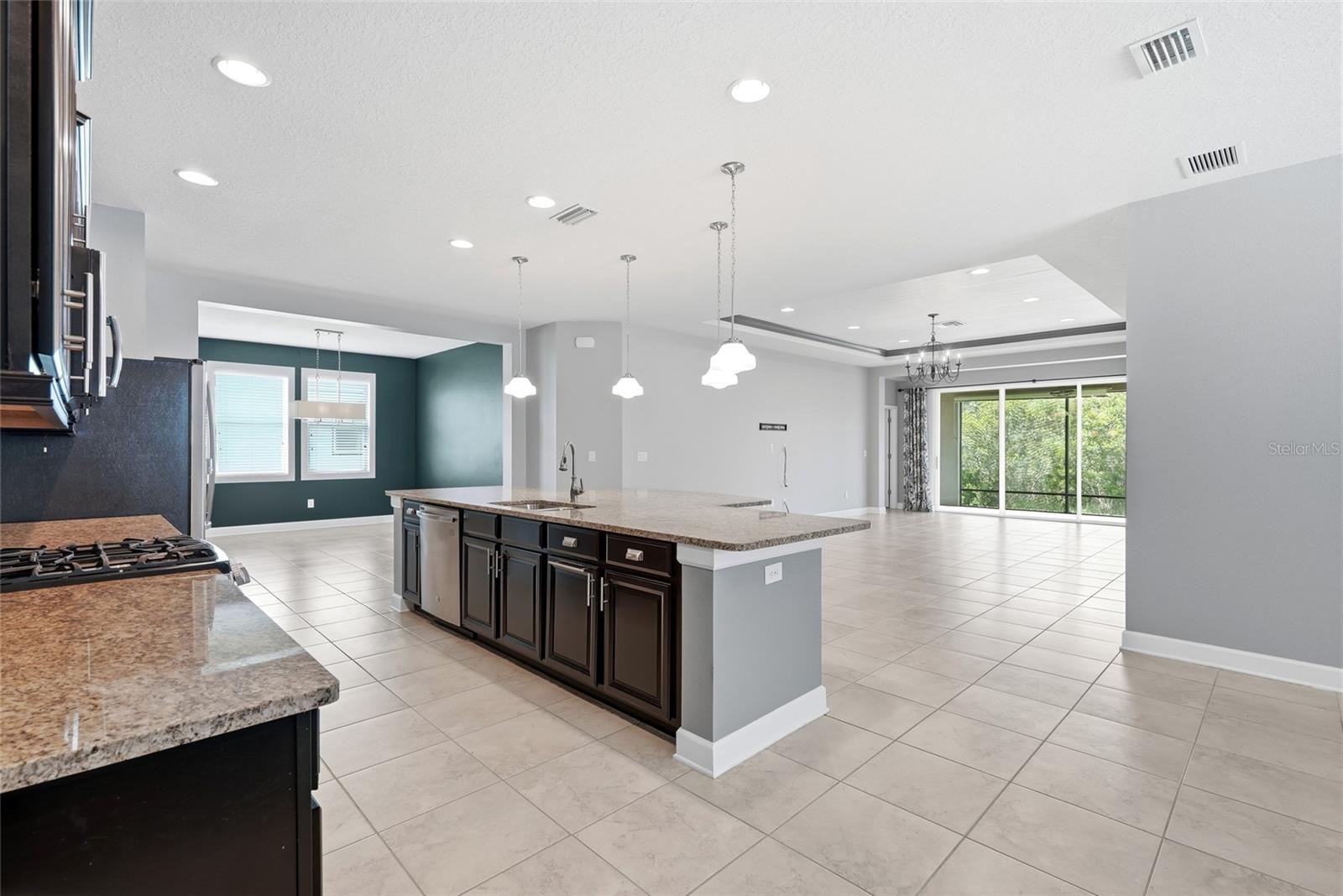 924 Buttercup, Bradenton, FL 34212