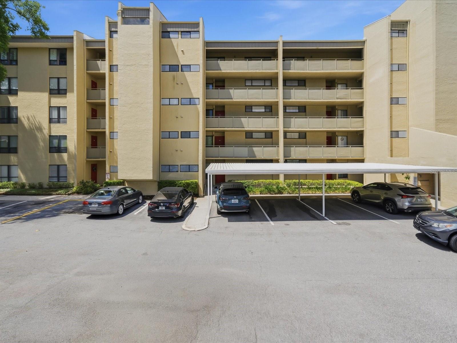 13626 Greenfield Unit 401, Tampa, FL 33618