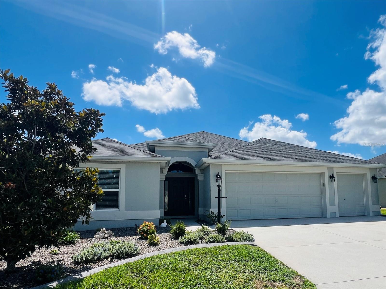 5833 Abney, The Villages, FL 32163