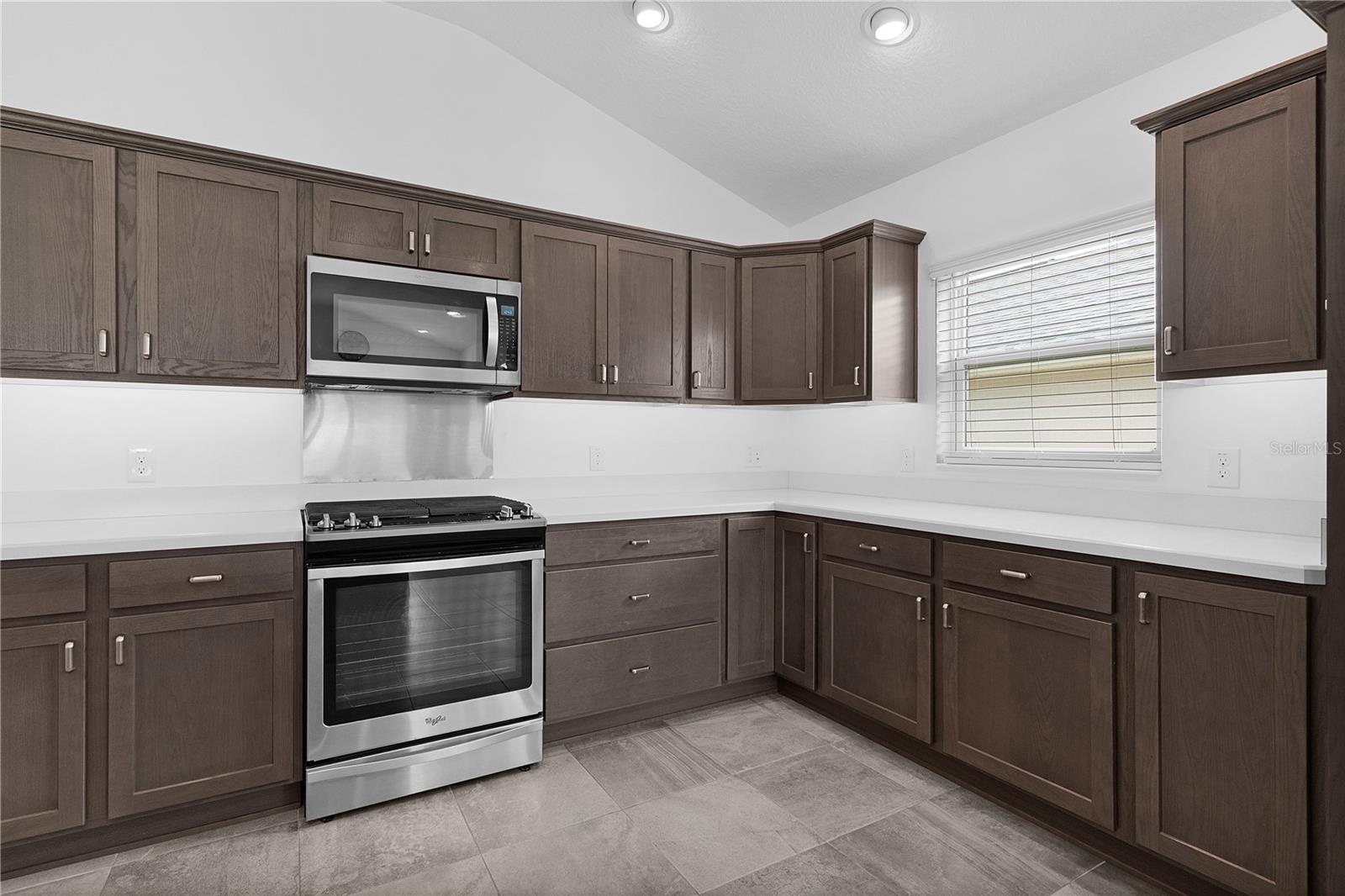 5833 Abney, The Villages, FL 32163