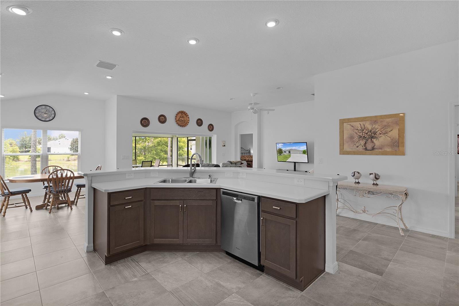 5833 Abney, The Villages, FL 32163