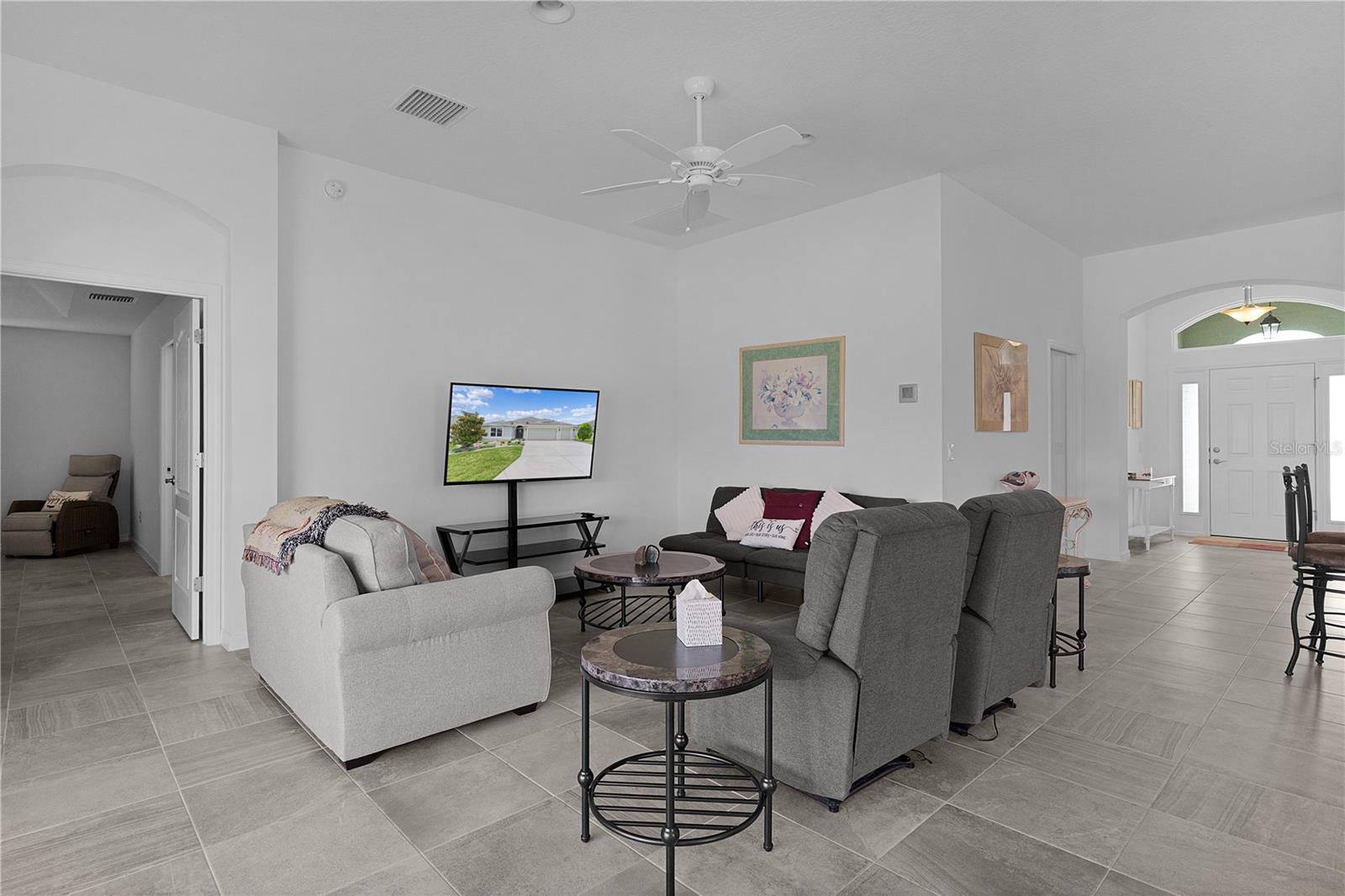 5833 Abney, The Villages, FL 32163