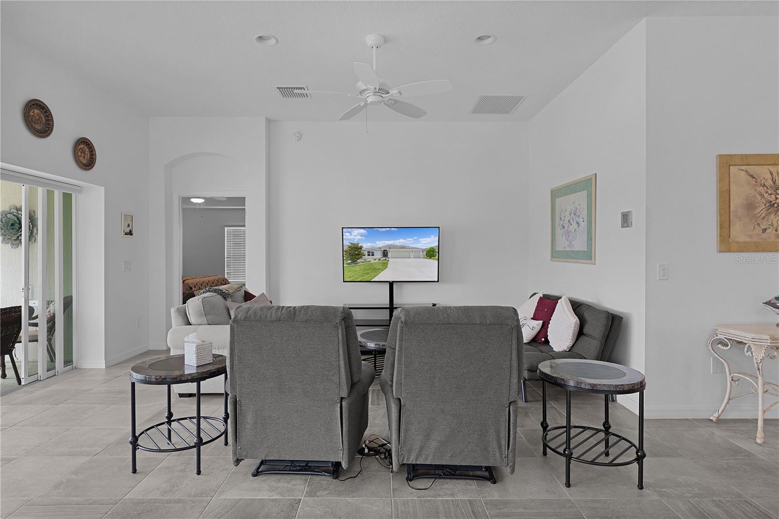 5833 Abney, The Villages, FL 32163