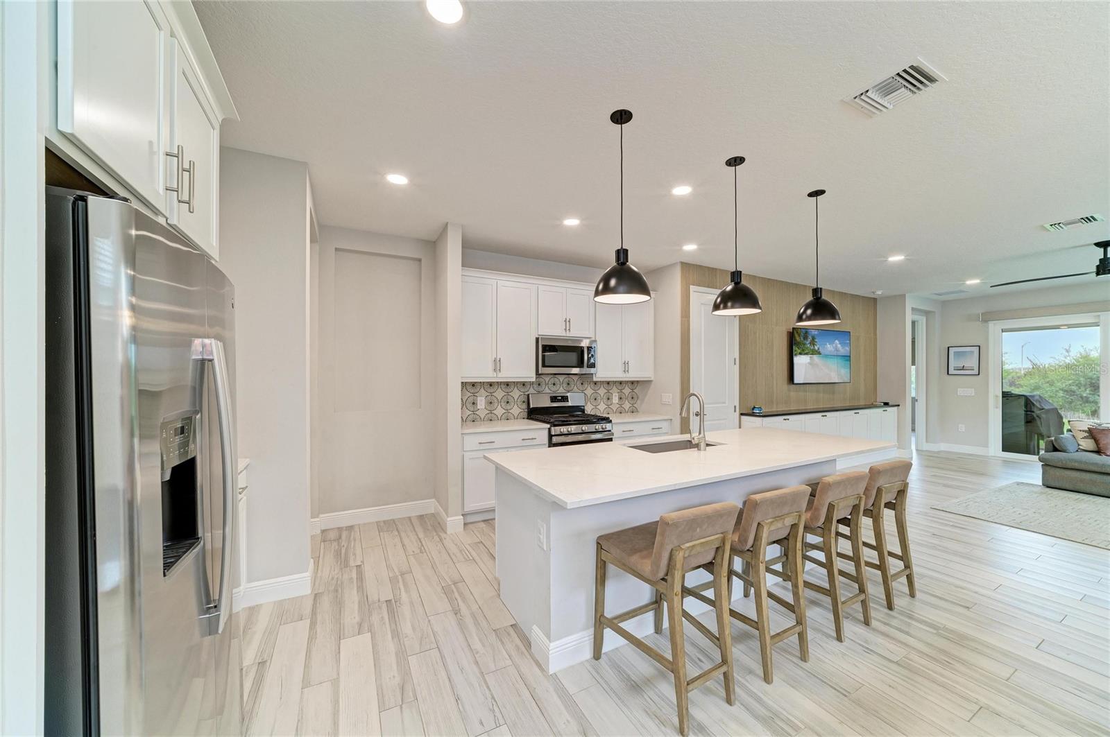1079 Waterline, Sarasota, FL 34240