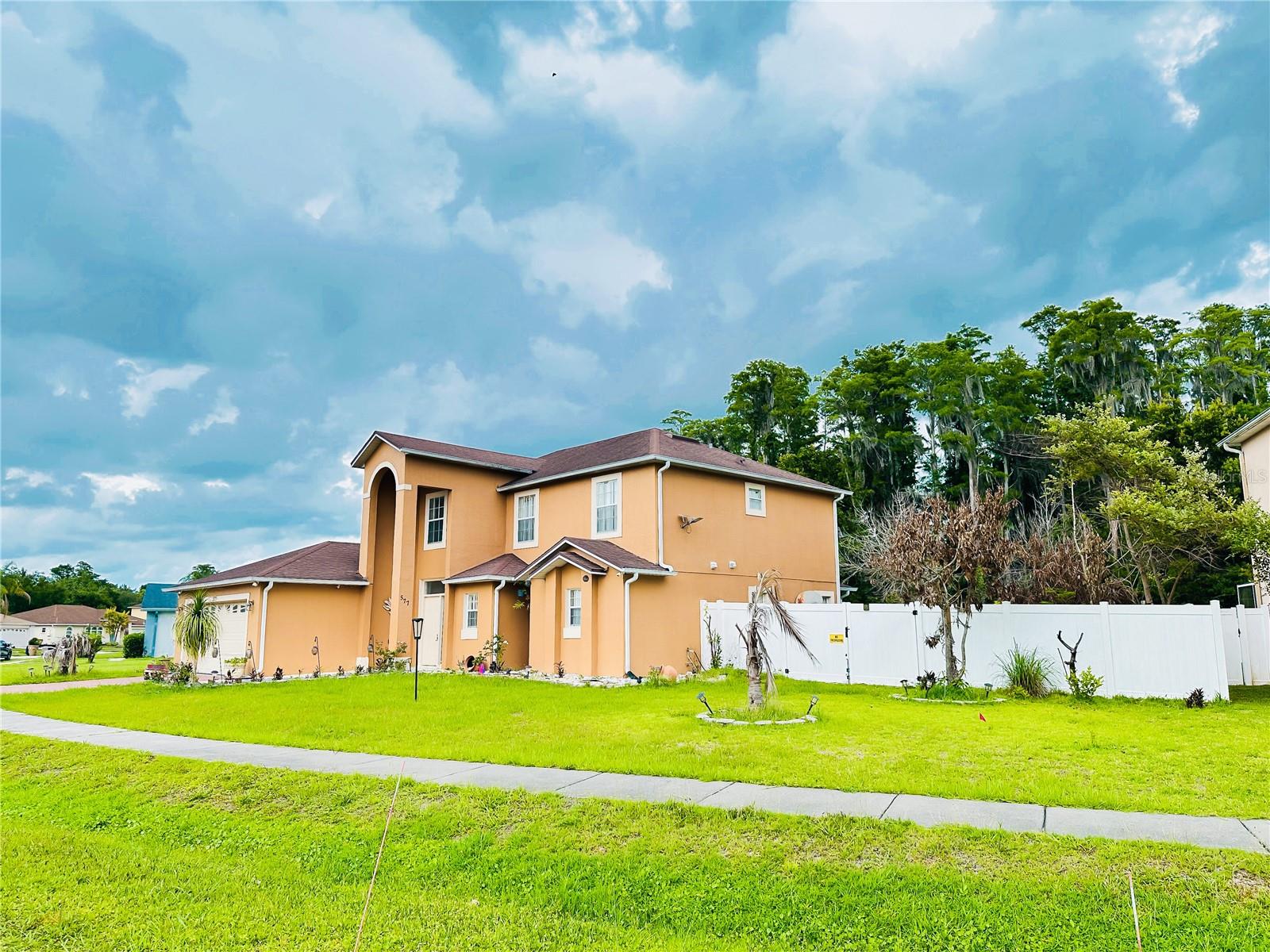 577 Pinehurst, Kissimmee, FL 34758